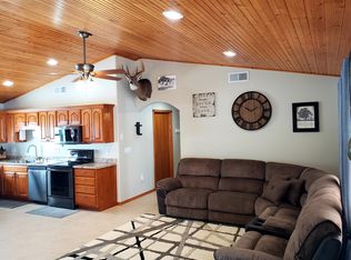 43533 135th St, Webster, SD 57274