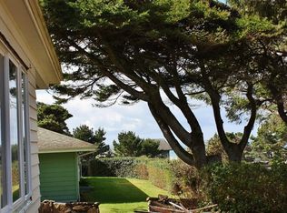 1733 NW 37th St, Lincoln City, OR