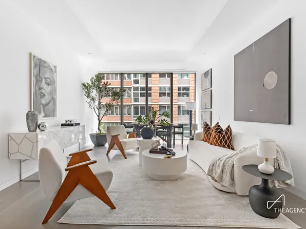 520 West 28th Street image 2 of 23