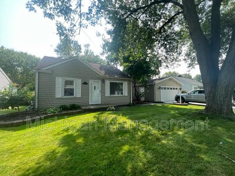 1st image of 9024 Marlowe Ave