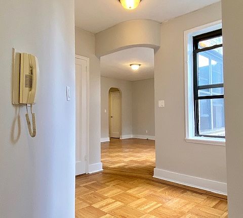 5th image of 3111 Broadway #6HH