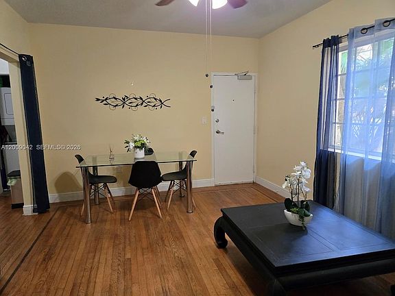 4th image of 1219 Meridian Ave APT 2