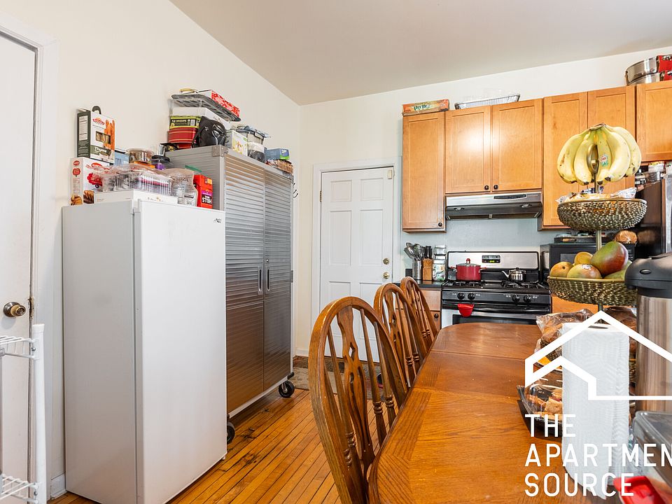 1st image of 2517 N Ashland Ave #2F