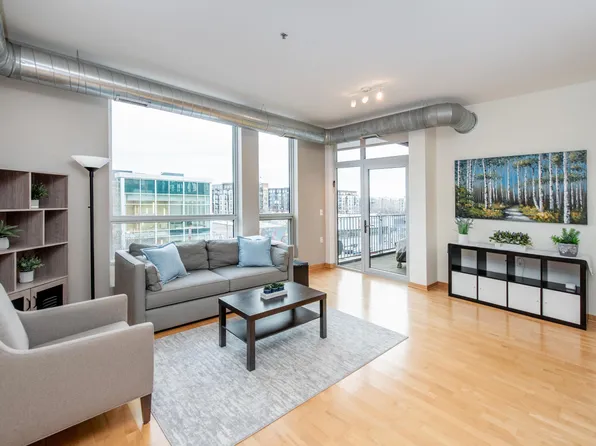 1211 Lagoon Ave Unit 403, Minneapolis, MN 55408