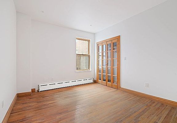 3rd image of 680 Franklin Ave #4