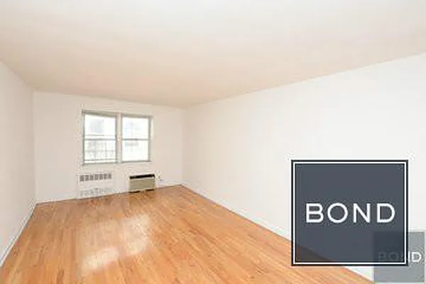 Rented by Bond New York | media 3