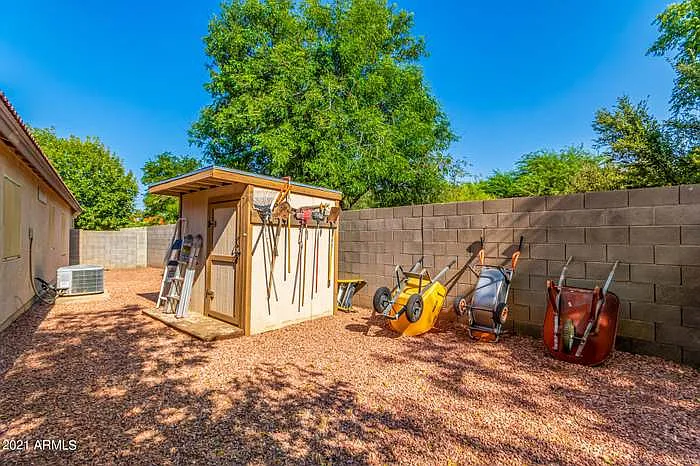 2638 S 85th Dr — Photo 14