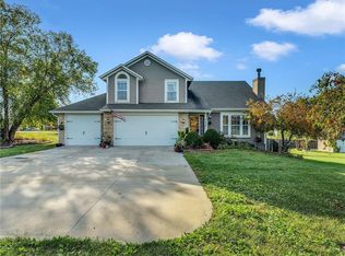 3594 N 155th St, Basehor, KS 66007