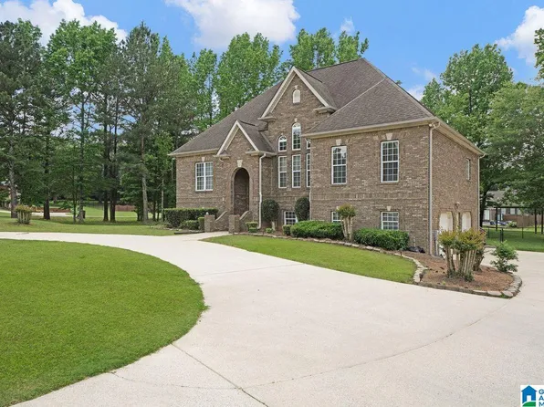 8520 Hidden Creek Dr, Gardendale, AL 35071