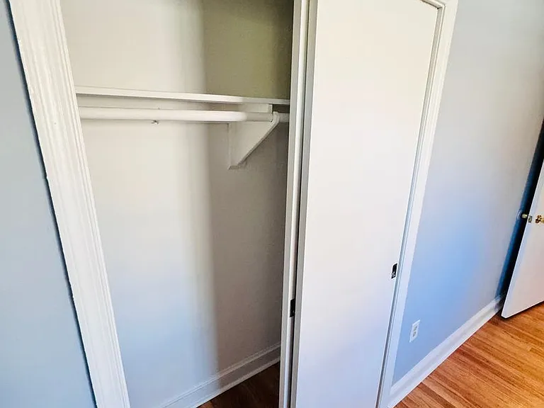 8805 Plymouth St — Photo 34