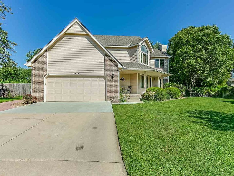 1st image of 1315 N Buck Board Ct