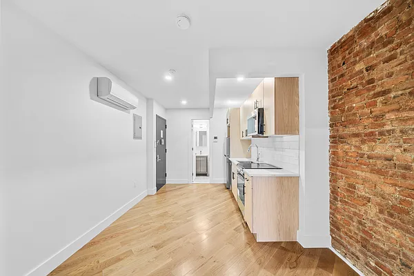 Rented by Vector New York, LLC | media 9