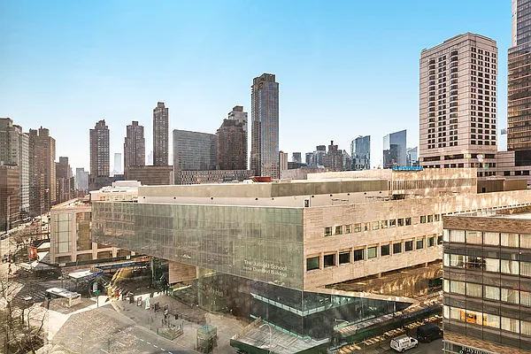 Rented by Compass | media 14