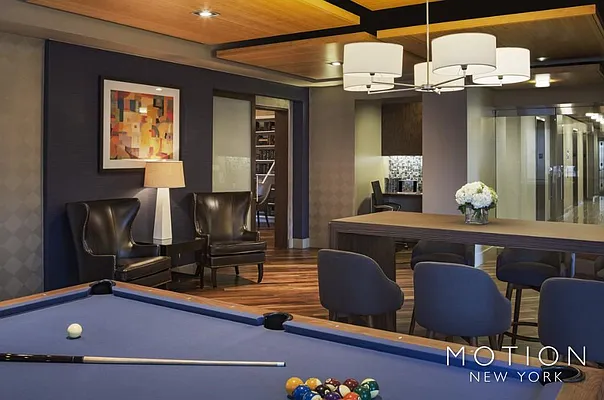 Rented by MOTION New York | media 9