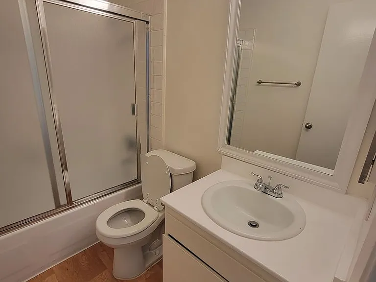 Quakertown Garden Apartments — Photo 25