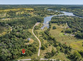 L289 Matterhorn Dr, La Valle, WI 53941