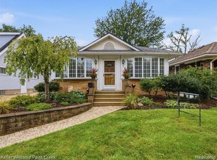 421 N Castell Ave, Rochester, MI 48307