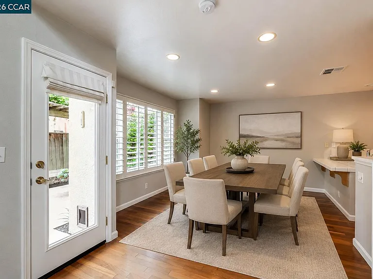 435 Regal Lily Ln — Photo 8