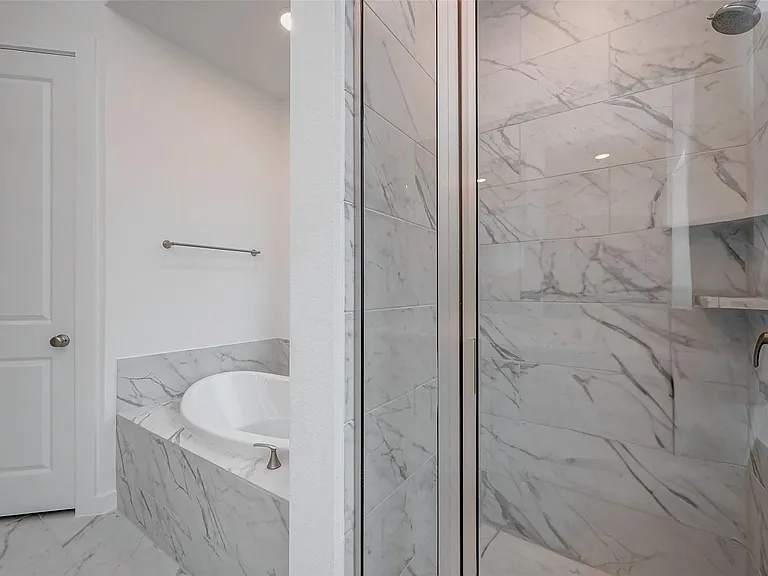11430 Gossamer Wing Ln — Photo 15