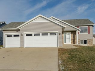 5445 Florence Dr NW, Rochester, MN 55901