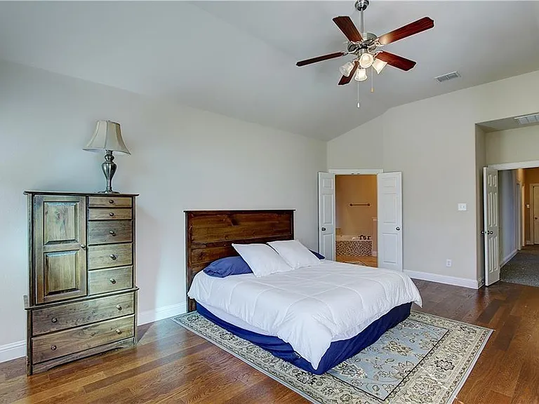 6917 Shady View Ct — Photo 4