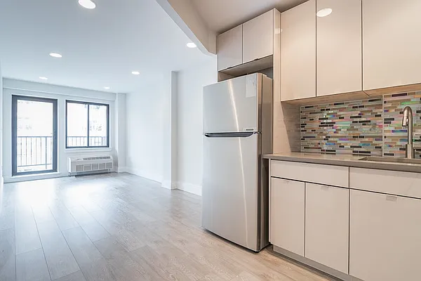 Rented by Bold Marketing | media 6