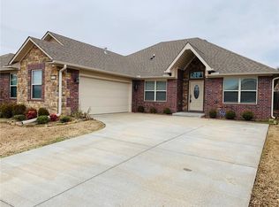 6201 Red Cedar Cir, Fort Smith, AR 72916