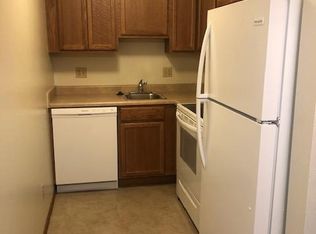1305 Sunset St, Iowa City, IA 52246