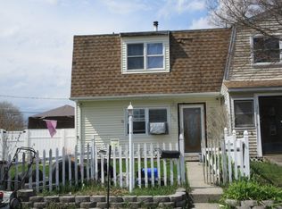 224 Country Club Dr, Maybrook, NY 12543