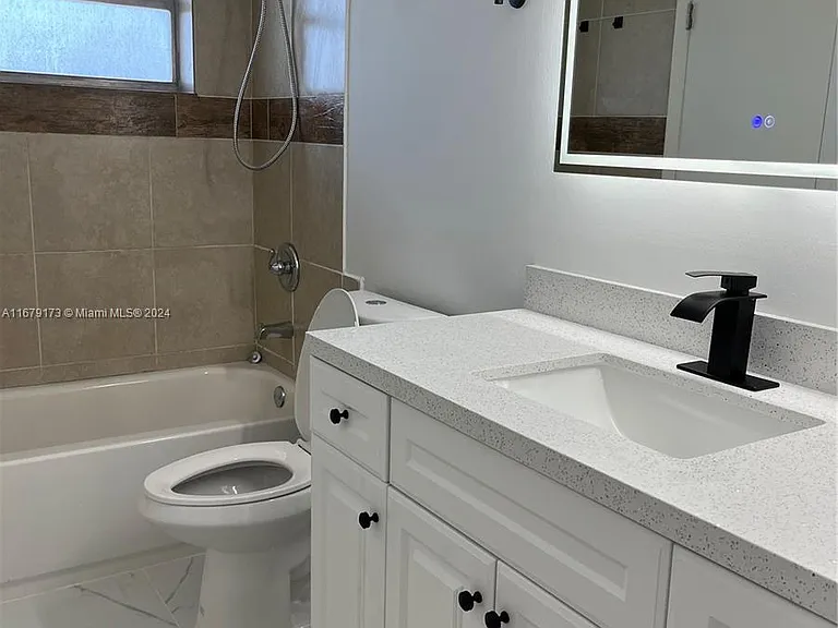 5102 NW 36th St #605 — Photo 18