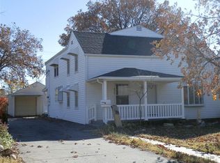 826 E 3rd St NE, Russell, KS 67665