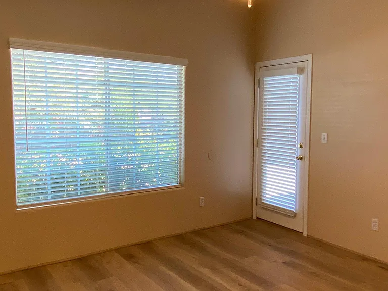 3041 E Loretta Dr — Photo 59
