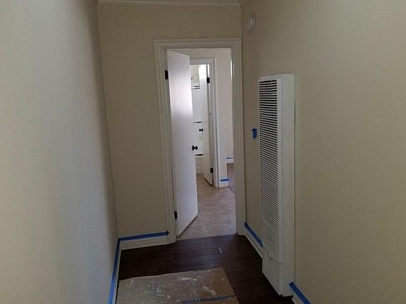5th image of 6460 Mammoth Ave APT 209