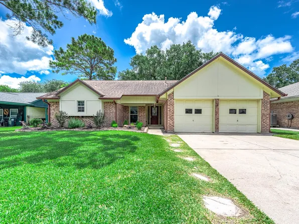 1916 Winding Creek Dr, Pearland, TX 77581
