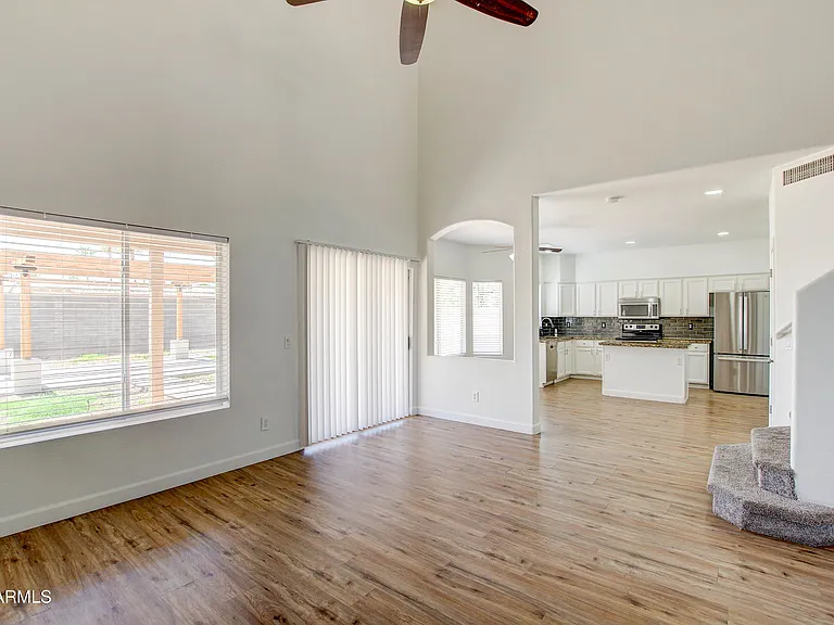 1550 N Sunset Pl — Photo 9