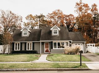 570 Leawood Ave, Toms River, NJ 08755