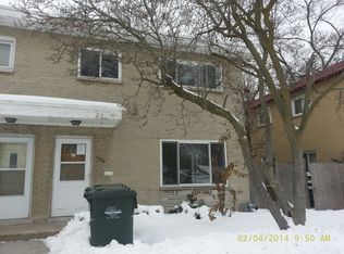 9406 Potter Rd, Des Plaines, IL 60016