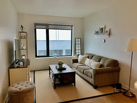 Rented by Compass | media 30