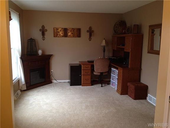 4th image of 2248 Winterberry Dr