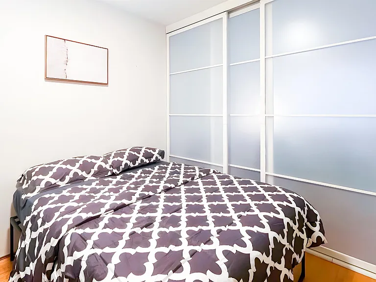 1925 Nelson St #203 — Photo 8
