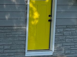 995 Mullanphy Rd, Florissant, MO 63031