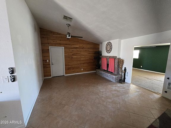 5th image of 1814 N EDGEWATER Circle