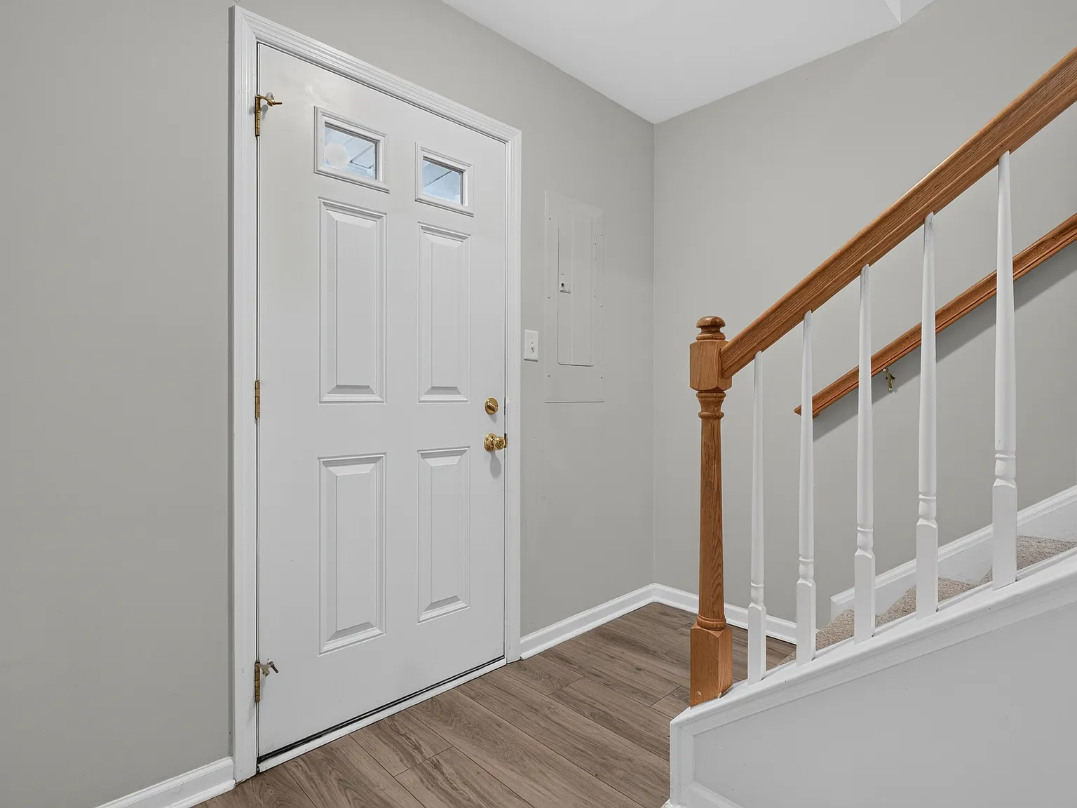 4 bed, 1962 sqft, $2,400 — Photo 3