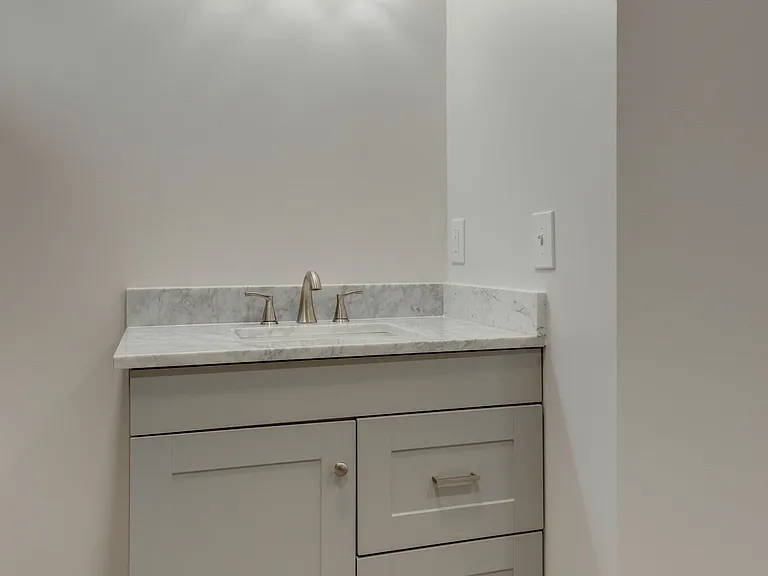 5413 Country Dr — Photo 15