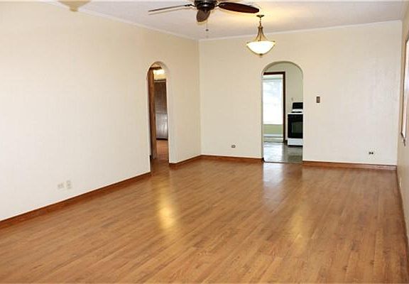 5th image of 1720 Hawthorne St