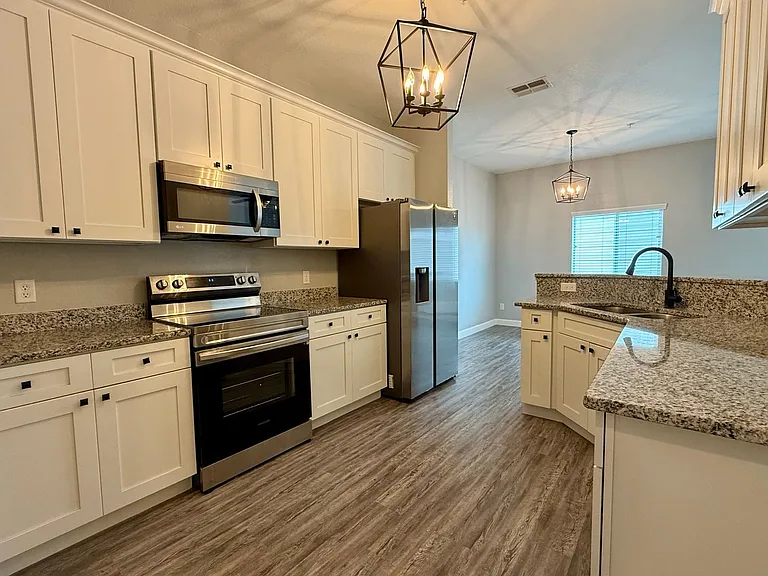 2604 Tanoak Ter — Photo 11