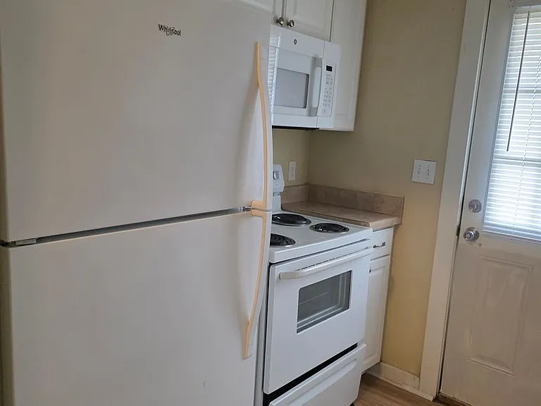 2232 Alice Ct — Photo 3