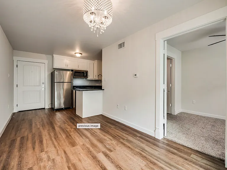 4123 San Jacinto St — Photo 2
