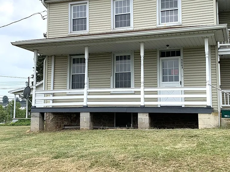5065 Buchanan Trl E — Photo 1