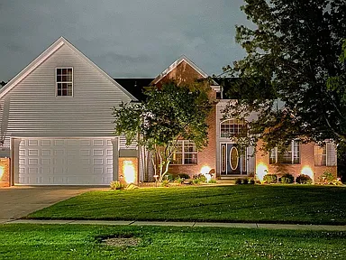 2505 Creekside Dr — exterior photo
